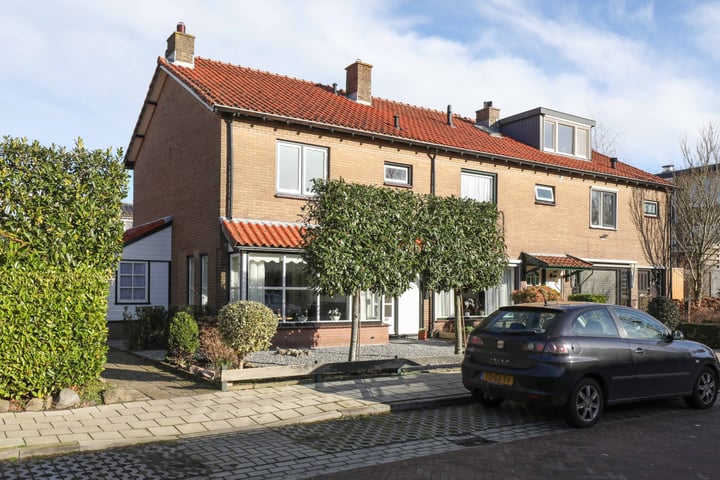Iepenlaan 9 in Hoogland foto