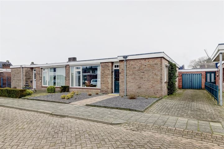 Iepenstraat 3 in Nieuwkuijk foto