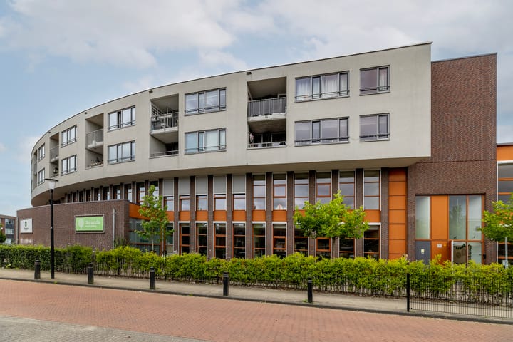 Iepenwede 42 in Barendrecht foto