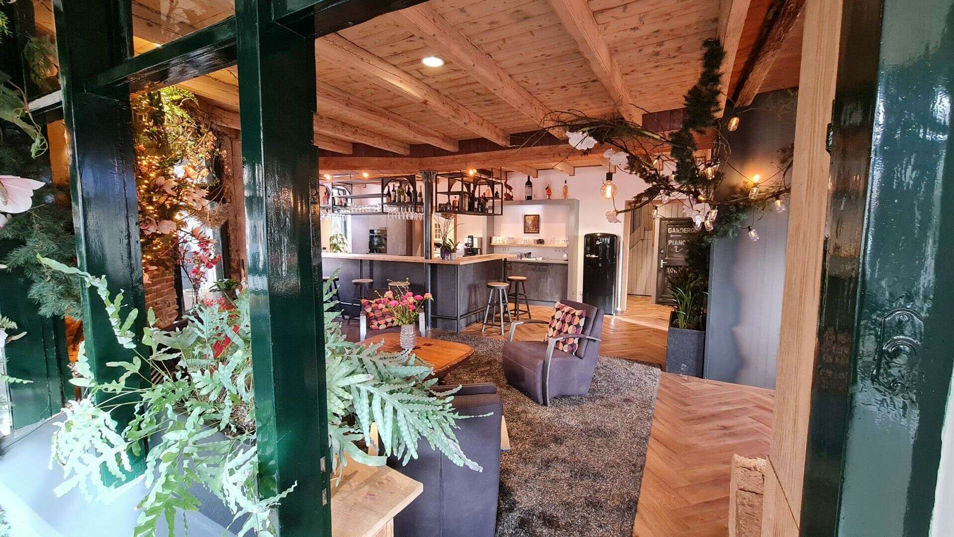 Kantoorfoto Iets Anders Makelaars