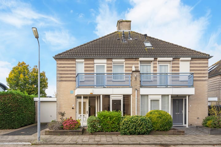 Igor Strawinskystraat 1 in Zaandijk foto