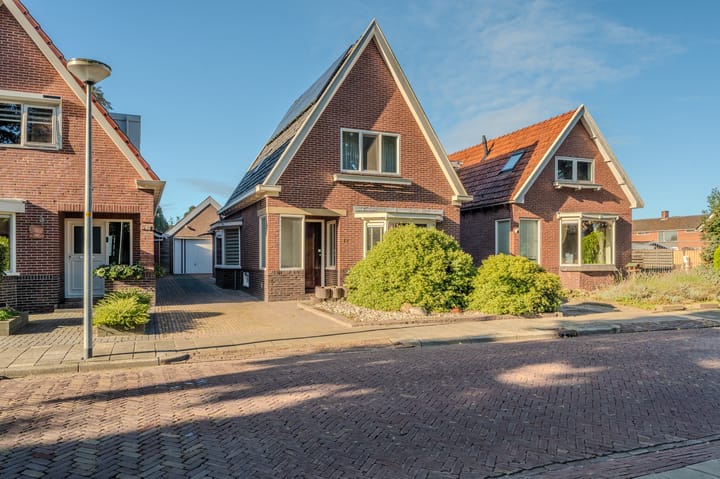 IJsbaanlaan 17 in Oude Pekela