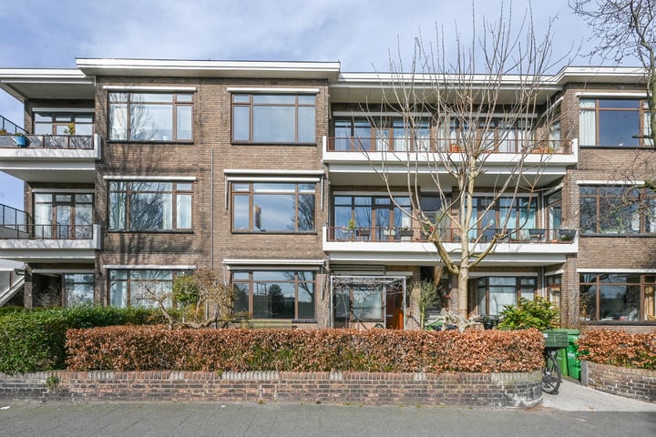 IJsclubweg 32 in 's-Gravenhage