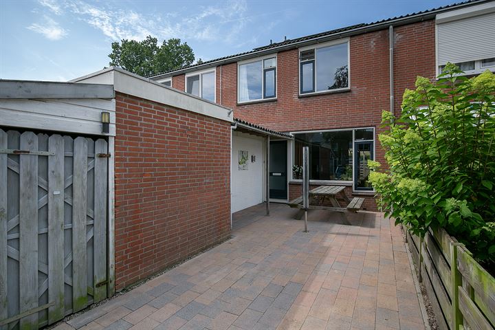 IJselstraat 18 in Assen foto