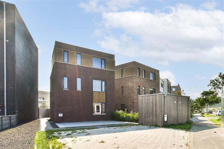 IJslandstraat 1 in Almere foto