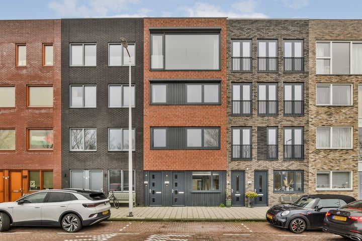 IJsselmeerstraat 56B in Amsterdam foto