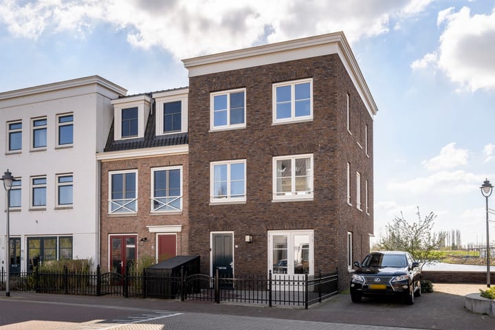 IJsseloogwal 81 in Gouda foto