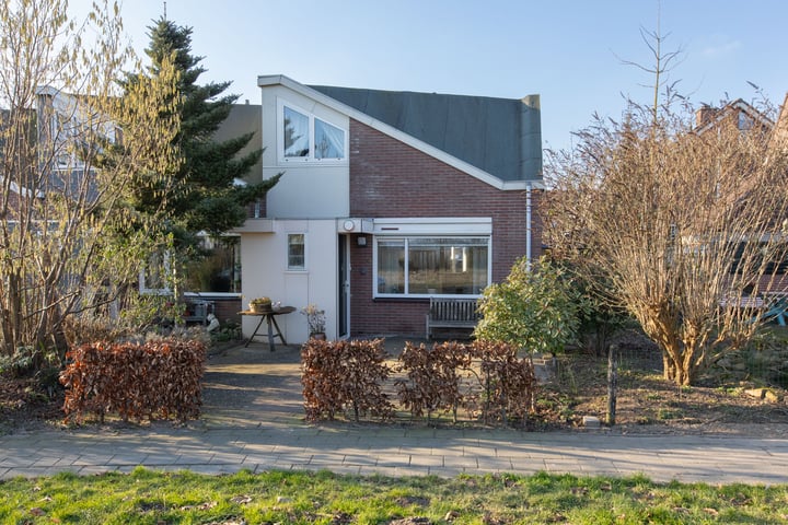 IJsselsingel 58 in Rheden foto