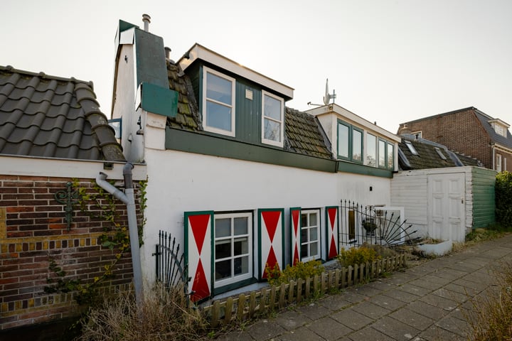 IJsteeg 5 in Halfweg foto