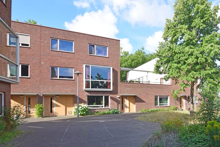 IJsvogelhof 17 in Utrecht foto