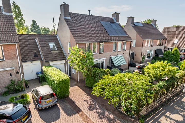 IJsvogellaan 16 in Leerdam foto