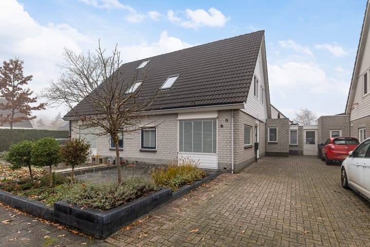 Ikeleane 13 in Stiens