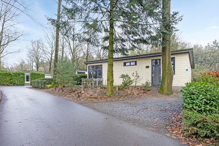 Immenweg 15R-83A in Lunteren foto