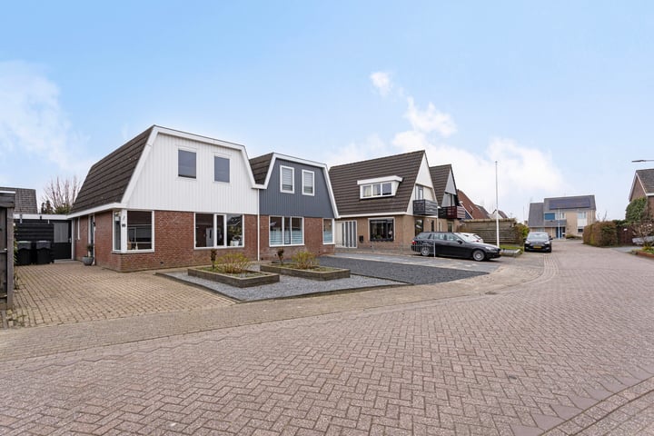 In de Tuimelaar 8 in Dokkum foto