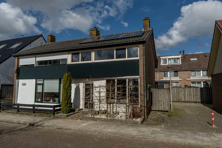 In 't Veldstraat 29 in 's-Gravendeel foto