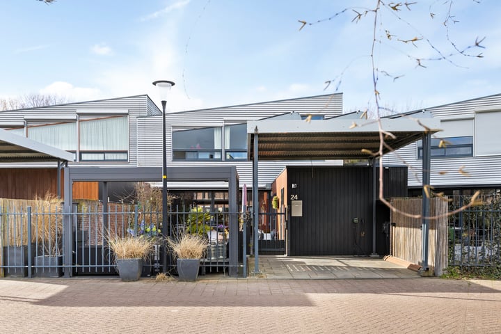 Ina Boudierstraat 24 in Alkmaar foto