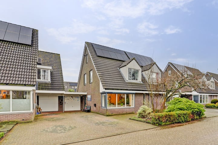 Indira Gandhisingel 60 in Ede foto