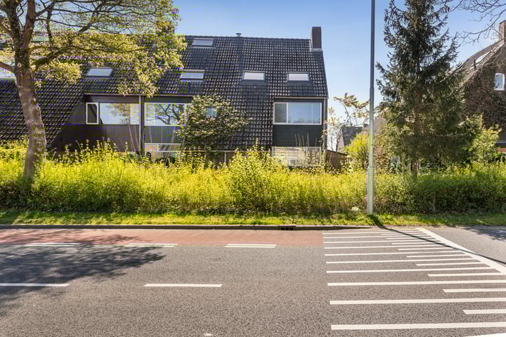 Indus 54 in Dordrecht foto