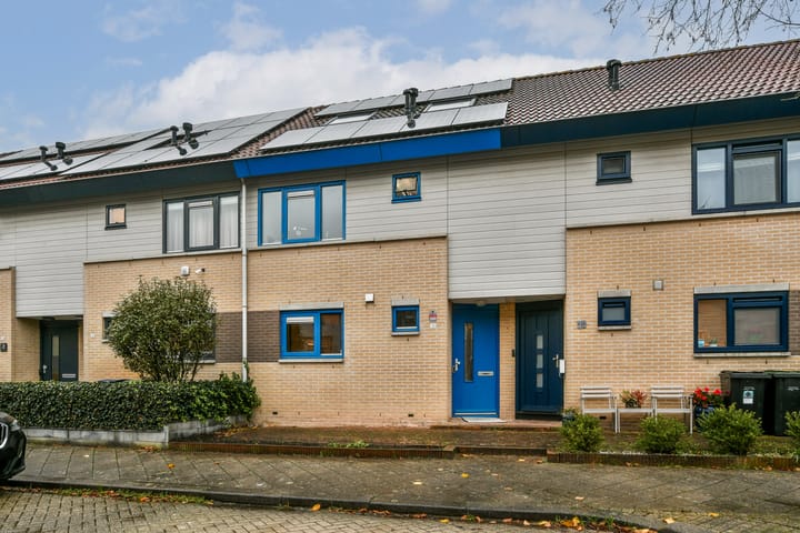 Ineke Sluiterstraat 33 in Almere