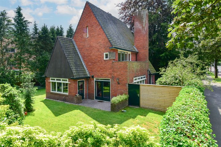 Insulindelaan 13 in Hilversum foto