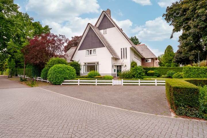 Insulindelaan 21 in Hilversum foto