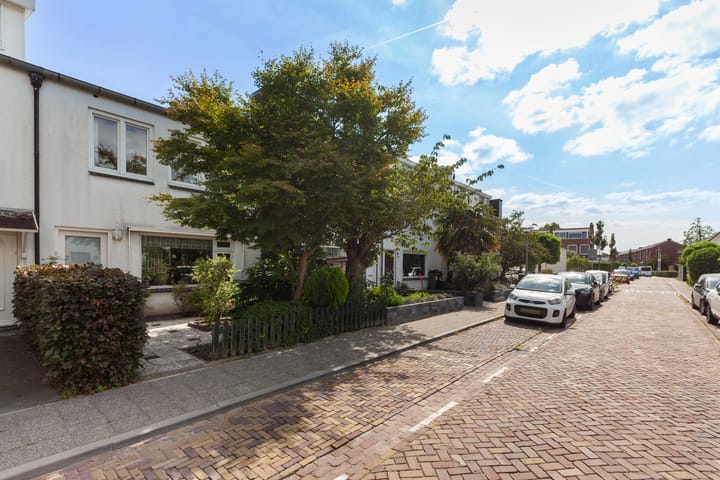 Insulindestraat 74 in Vlaardingen foto