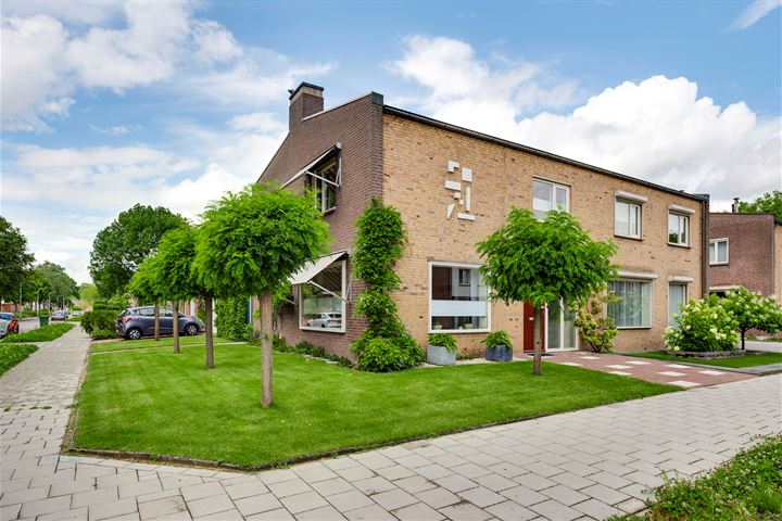 Irenelaan 18 in Weert foto