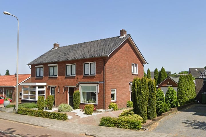 Irenelaan 19 in Rijssen foto