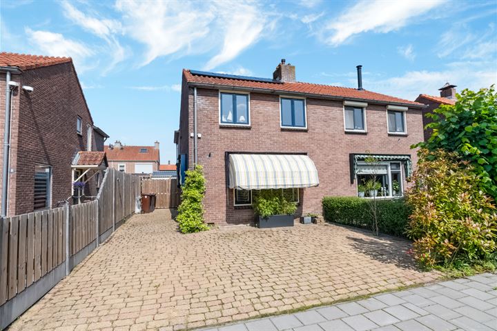 Irenelaan 8 in Langbroek foto