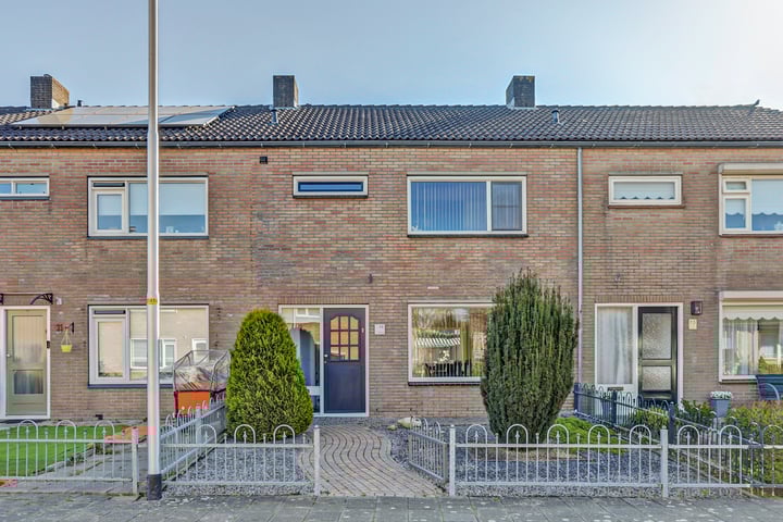 Irenestraat 13 in Kerkdriel foto