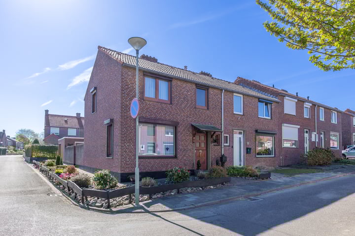 Irenestraat 34 in Puth