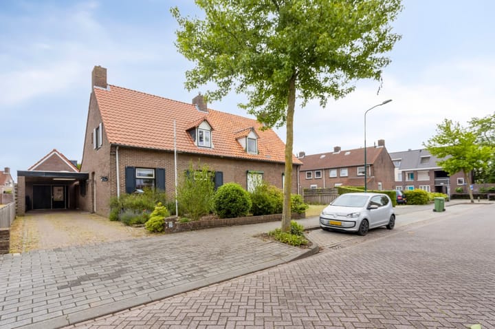 Irenestraat 4 in Mill