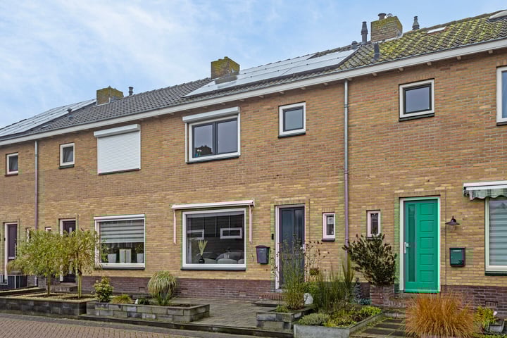 Irenestraat 40 in Lekkerkerk foto