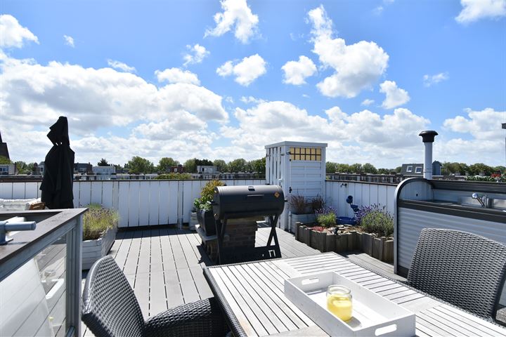 Irisplein 34 in 's-Gravenhage foto