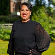Foto van Irma Tunyluhulima, telefoniste & receptioniste