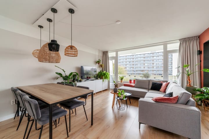 Isabellaland 1186 in 's-Gravenhage foto