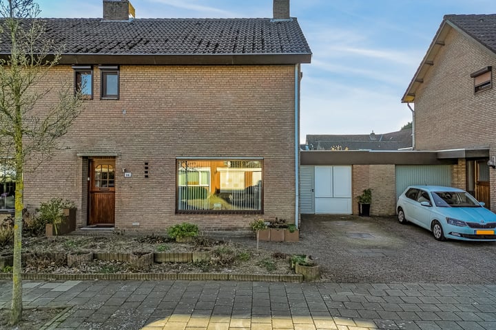 Itterbeek 14 in Geleen foto