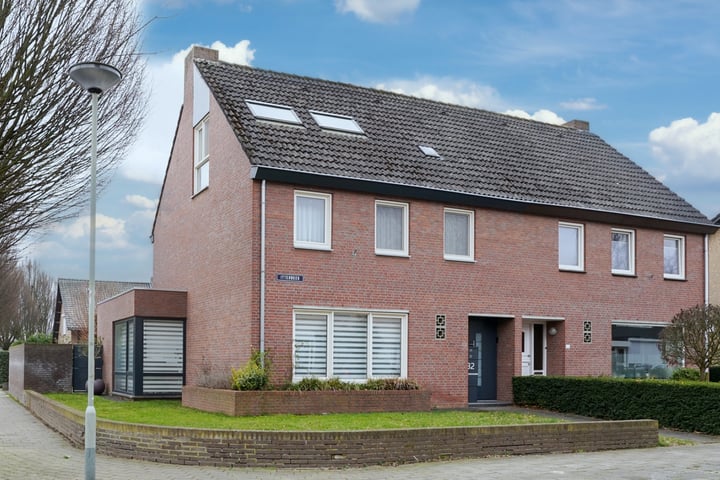 Itterbeek 32 in Geleen foto