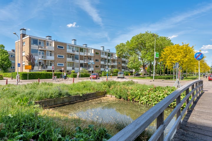 J A Beyerinkstraat 111 in Nieuwerkerk aan den IJssel foto
