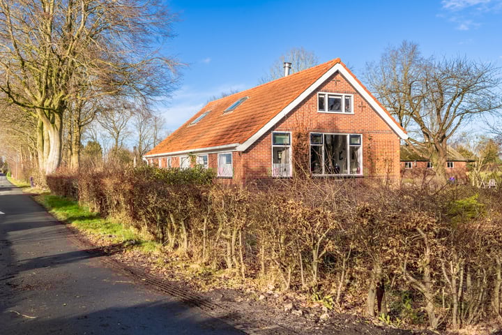 J. Buiskoolweg 4 in Bellingwolde foto