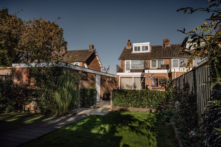 J.C. Beetslaan 96 in Hoofddorp foto