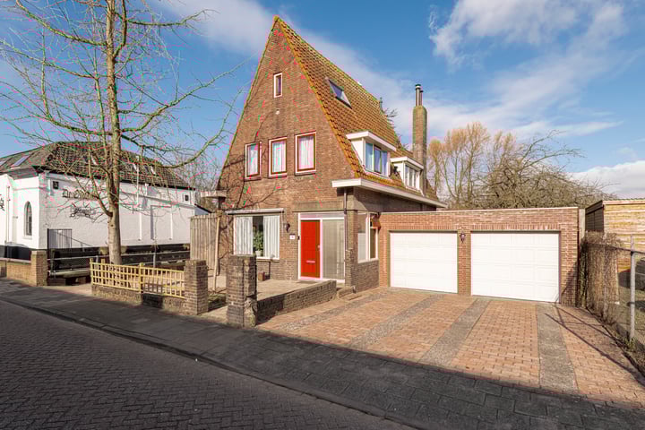 J.D. van Leeuwenstraat 13 in Tiel