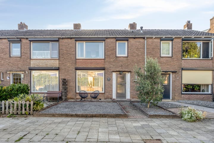 J.D.van Mellestraat 90 in Goes foto
