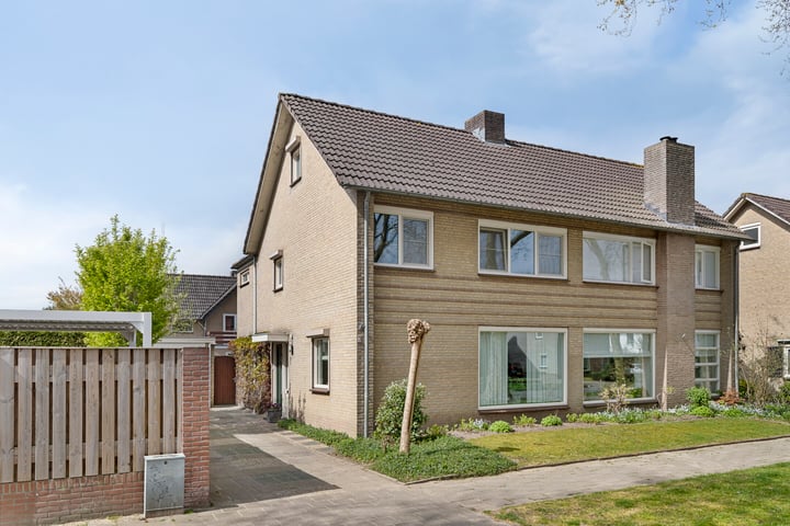 J. F. Kennedylaan 3 in Hilvarenbeek