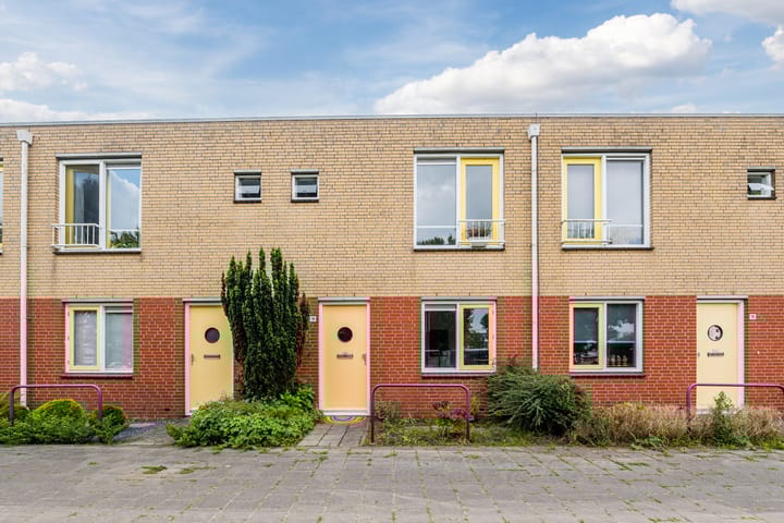 J.F. Kennedystraat 18 in Groningen foto
