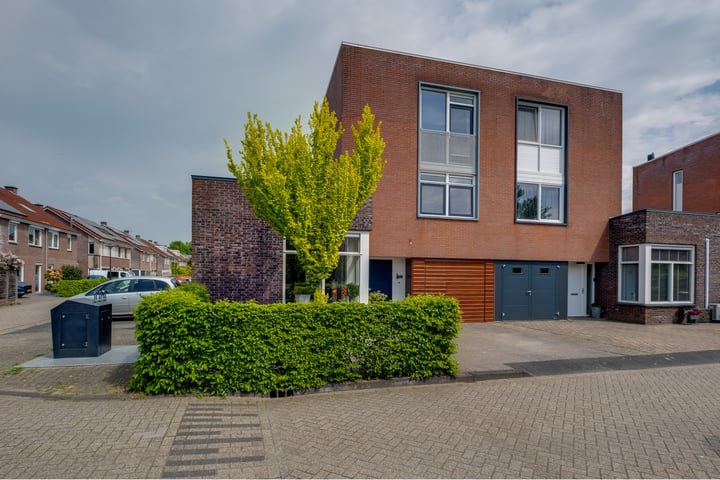 J.G. Bastiaansstraat 20 in Deventer