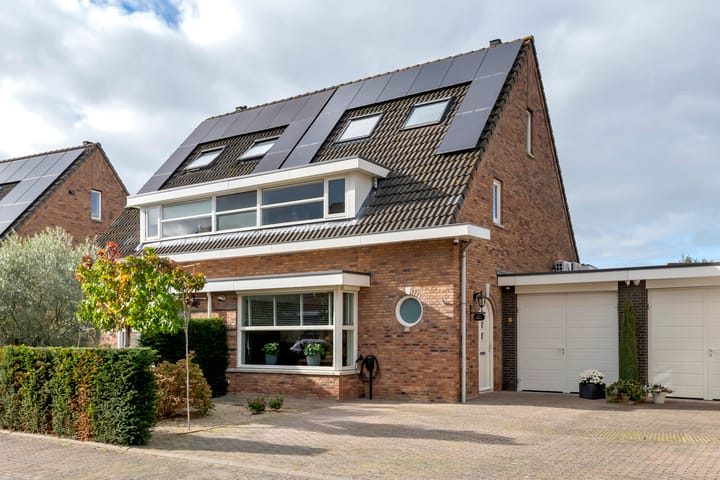 J.H. Derksenstraat 6 in Meteren foto