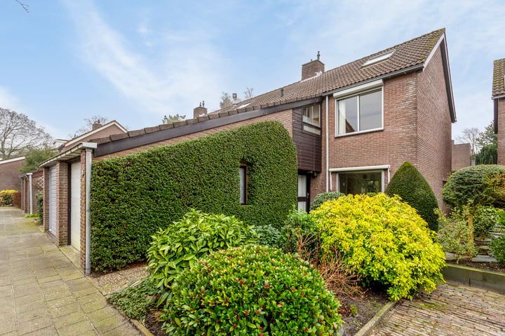 J.H. Meijerstraat 15 in Hilversum foto