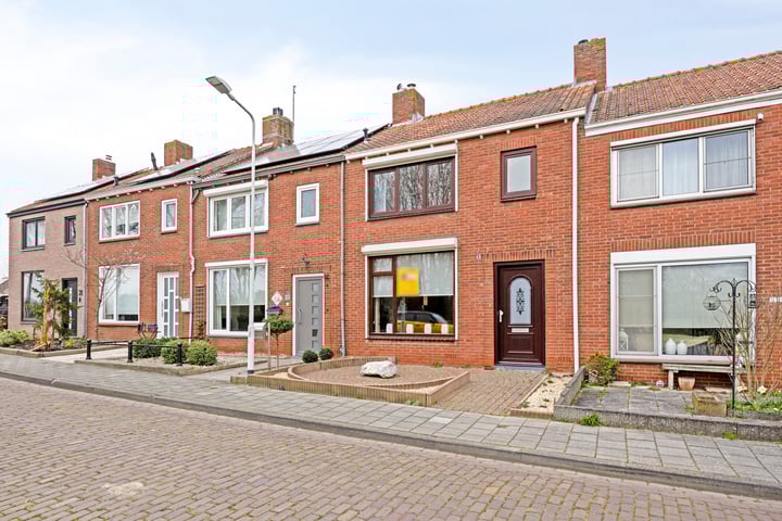 J.H. van Dalestraat 14 in Breskens foto