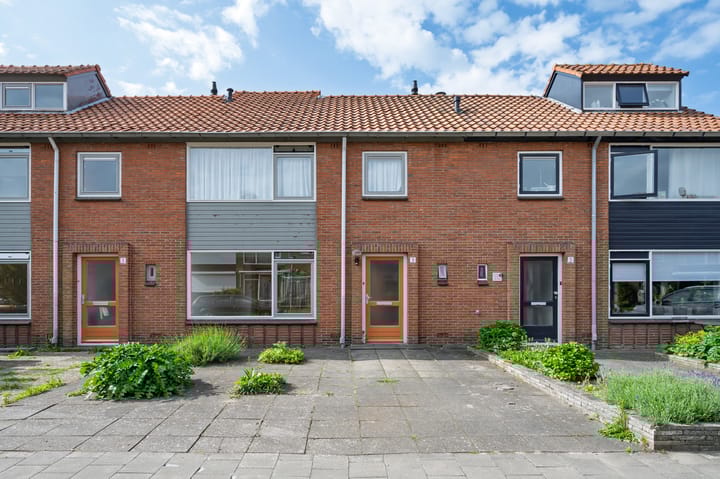 J.H. van 't Hoffstraat 3 in Eerbeek foto